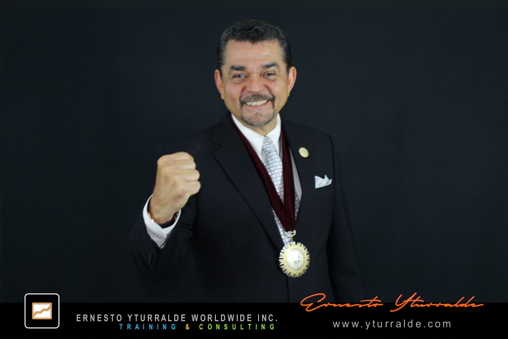 Ernesto Yturralde: Team Building Colombia - Talleres de Cuerdas